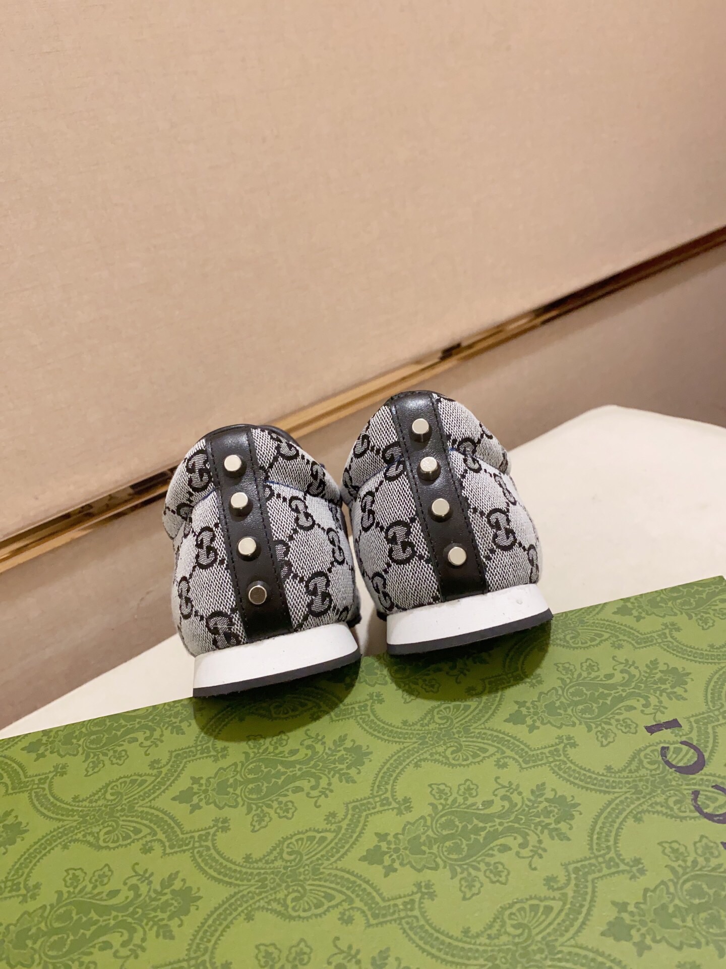 Cheap Gucci Casual Shoes For Men in 236112, $60 USD- [IB236112] - Replica Gucci Casual Shoes For Men