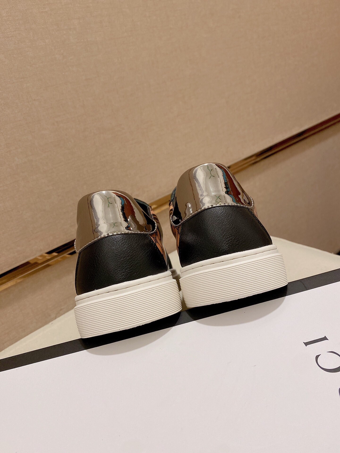 Cheap Gucci Casual Shoes For Men in 236116, $75 USD- [IB236116] - Replica Gucci Casual Shoes For Men