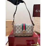 Gucci AAA Quality Handbags in 231132