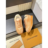 Louis Vuitton Sneakers For Men in 233818
